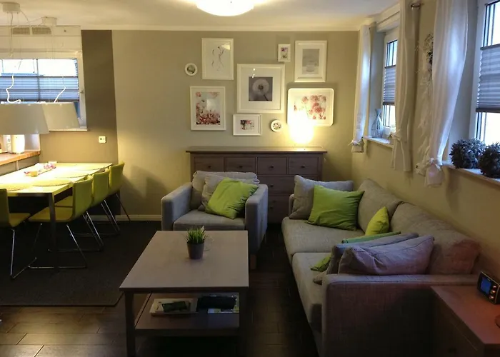 Lägenhet Buchheim, Hochwertig Und Gemuetlich, 5min Zur S-bahn