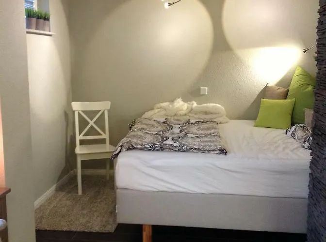 Lägenhet Buchheim, Hochwertig Und Gemuetlich, 5min Zur S-bahn