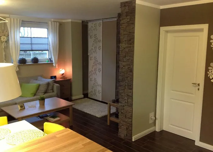 Lägenhet Buchheim, Hochwertig Und Gemuetlich, 5min Zur S-bahn *